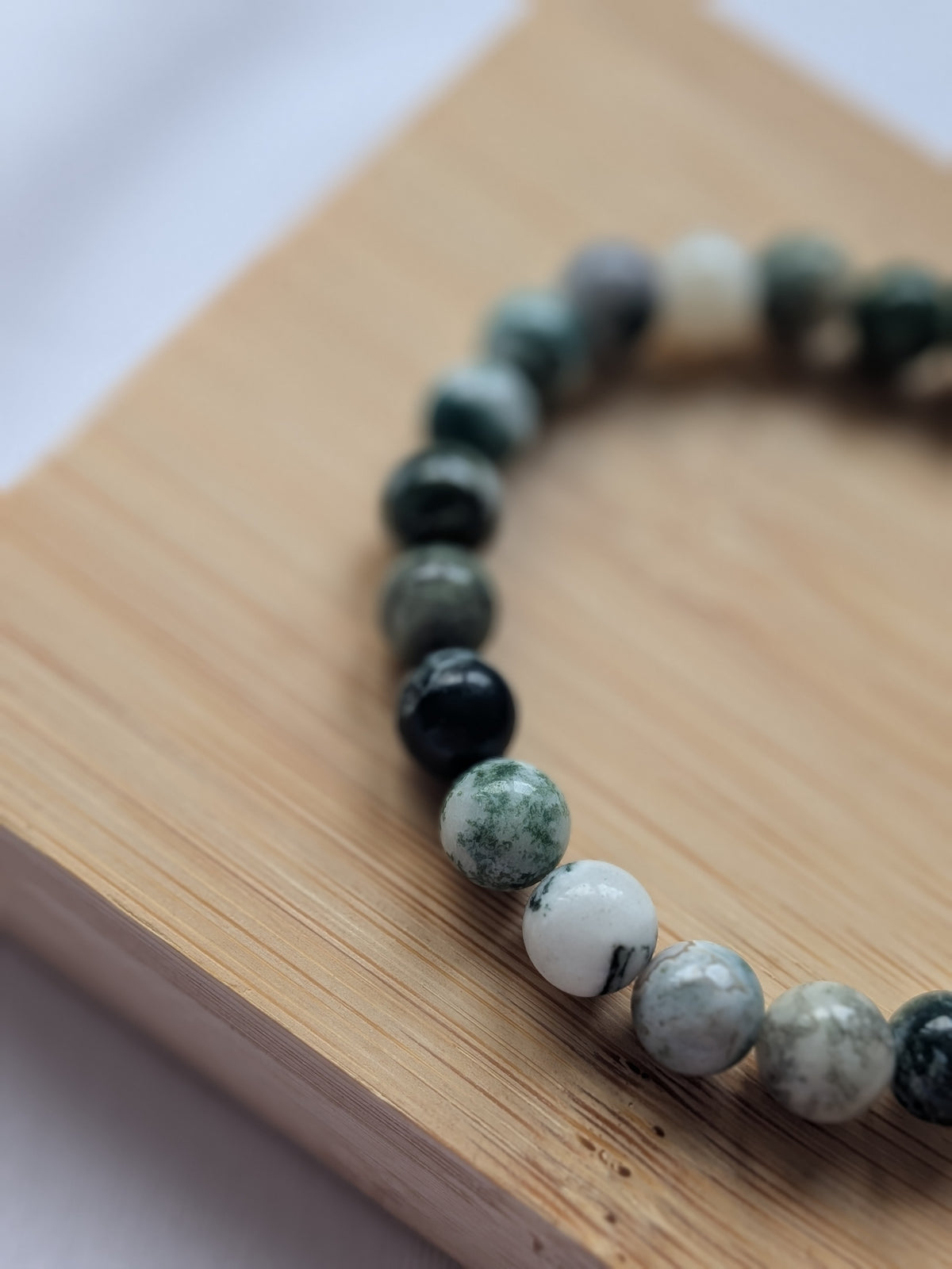 🌿 Bracelet en Agate mousse – Élégance Naturelle & Harmonie