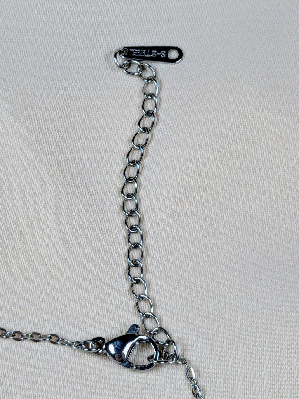 Collier Pendentif Fleur Tournante en Acier inoxydable