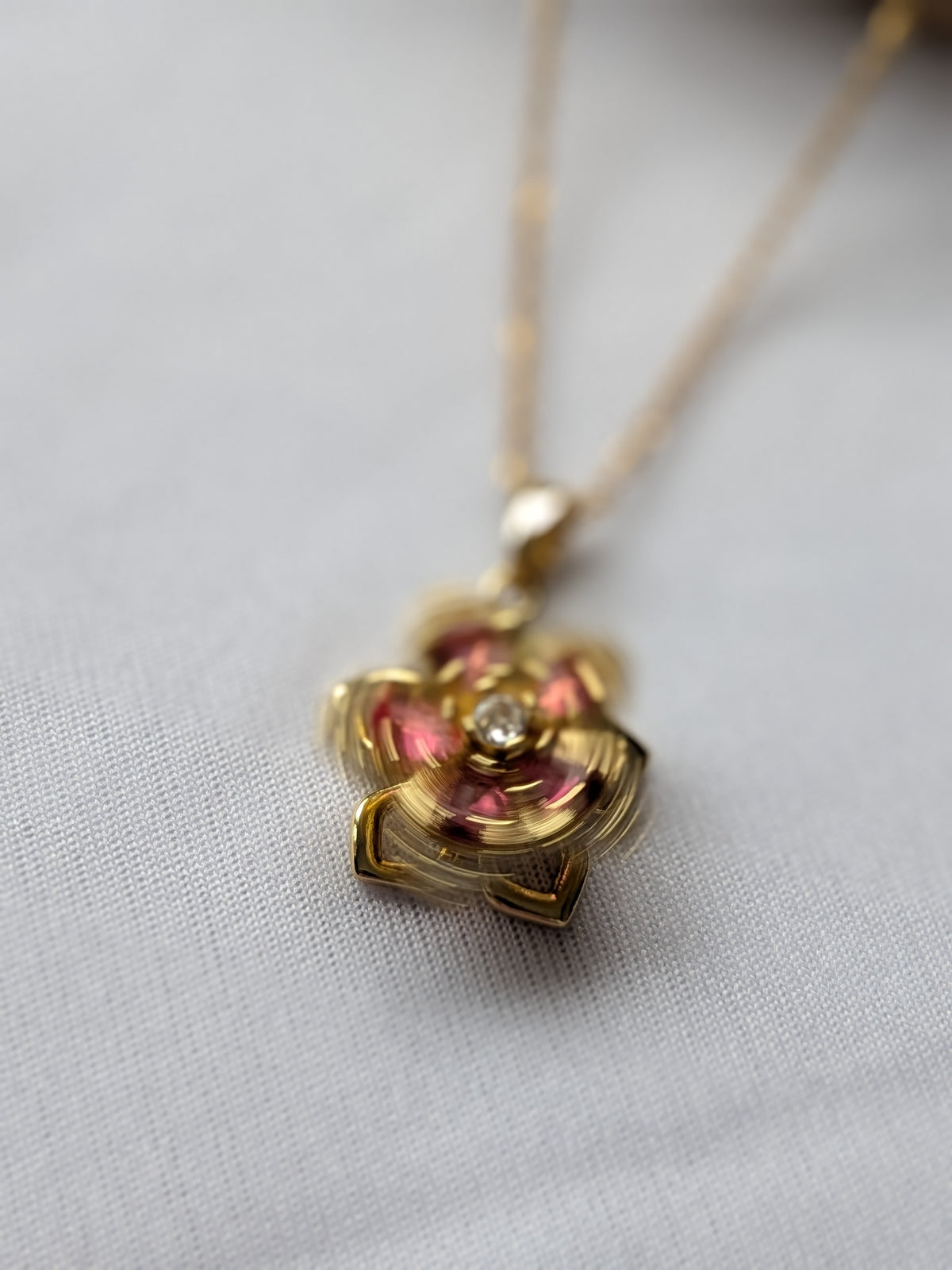 Collier Tournant Fleur — Doré & Strass Rose