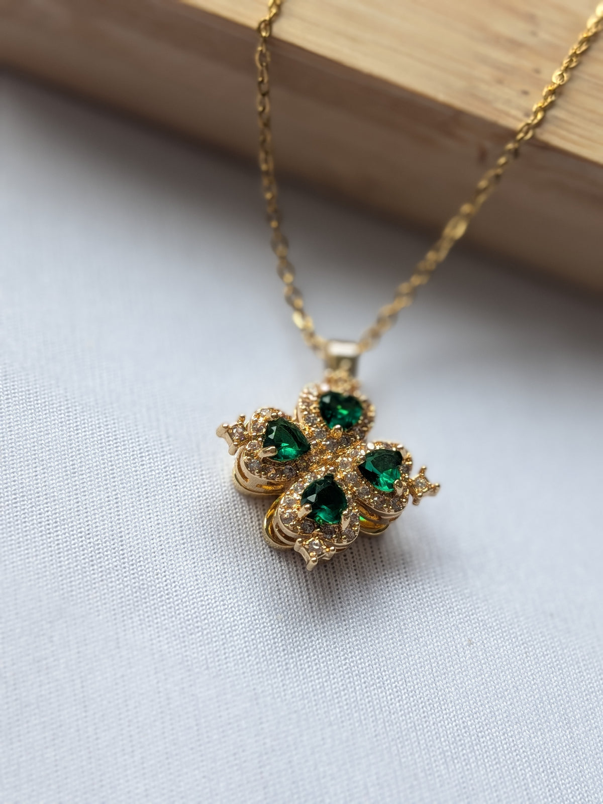 Collier Tournant Fleur — Doré & Strass vert