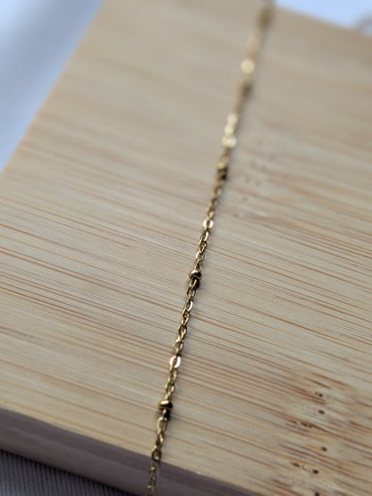 Collier coquillage dorée - acier inoxydable