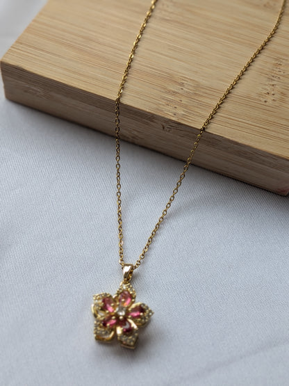 Collier Tournant Fleur — Doré & Strass Rose