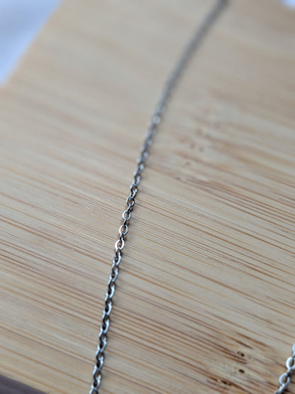 Collier Pendentif Trèfle à Double Face – Élégance