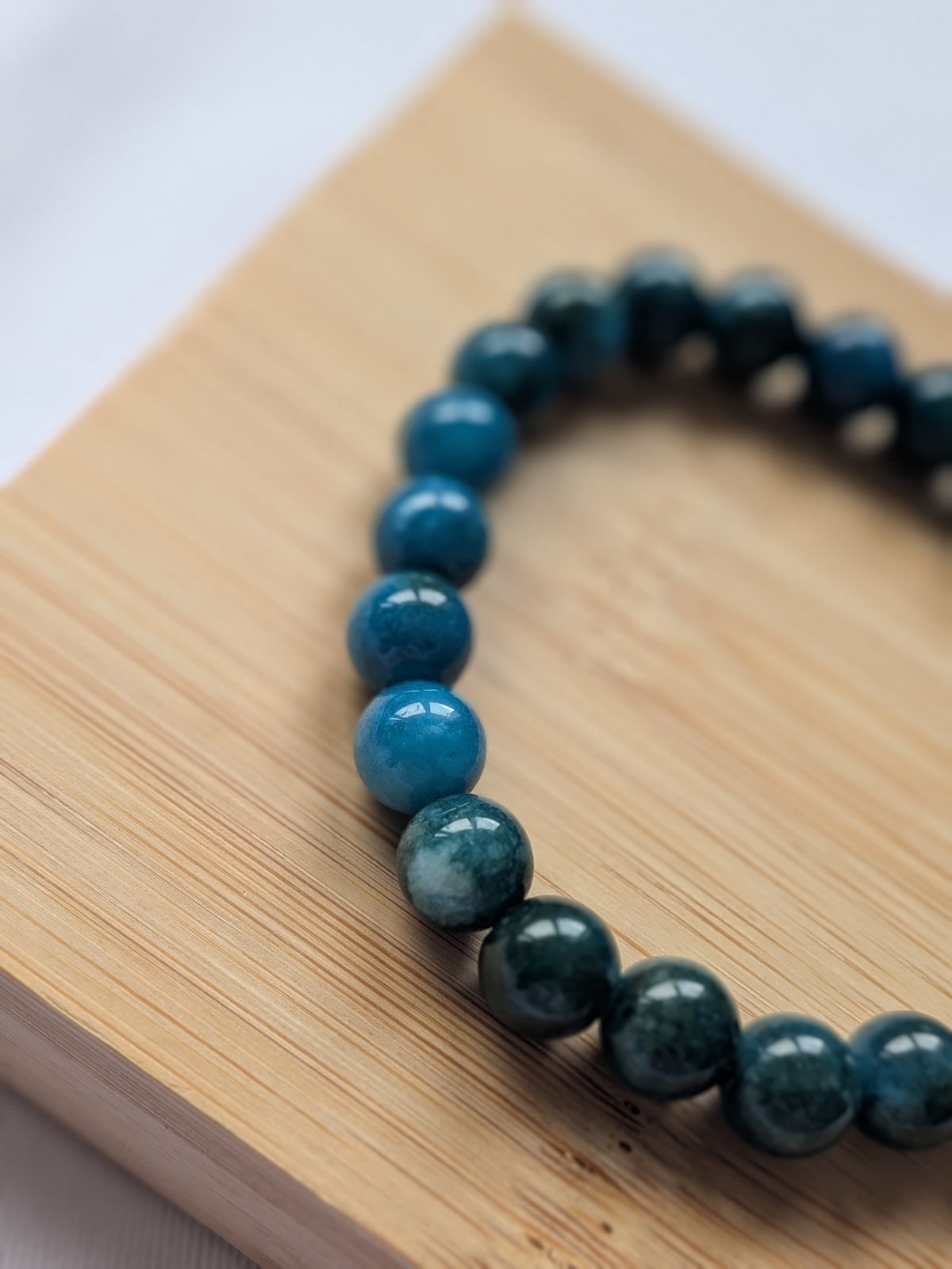 🌿 Bracelet en Apatite – Élégance Naturelle & Harmonie