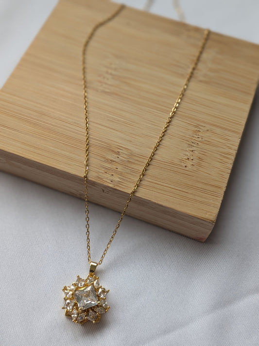 Collier Tournant Fleur — Doré & Strass blanc