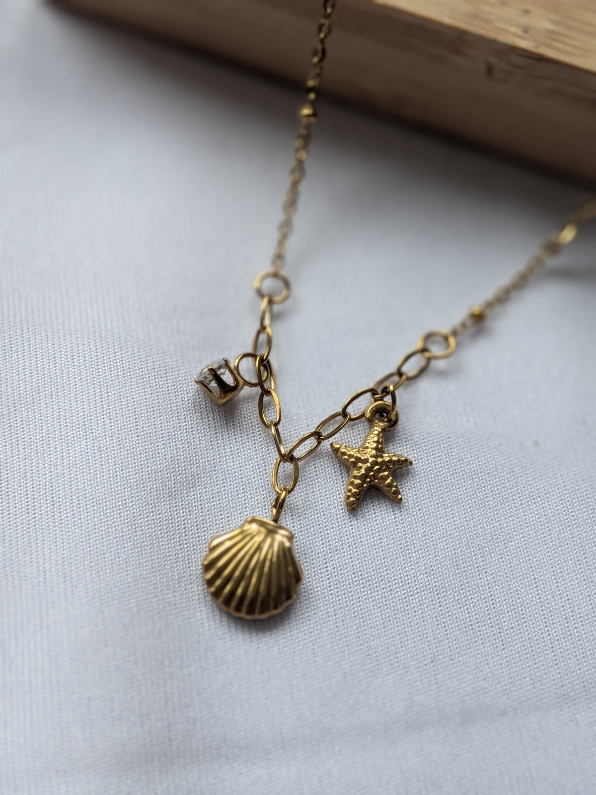 Collier coquillage dorée - acier inoxydable