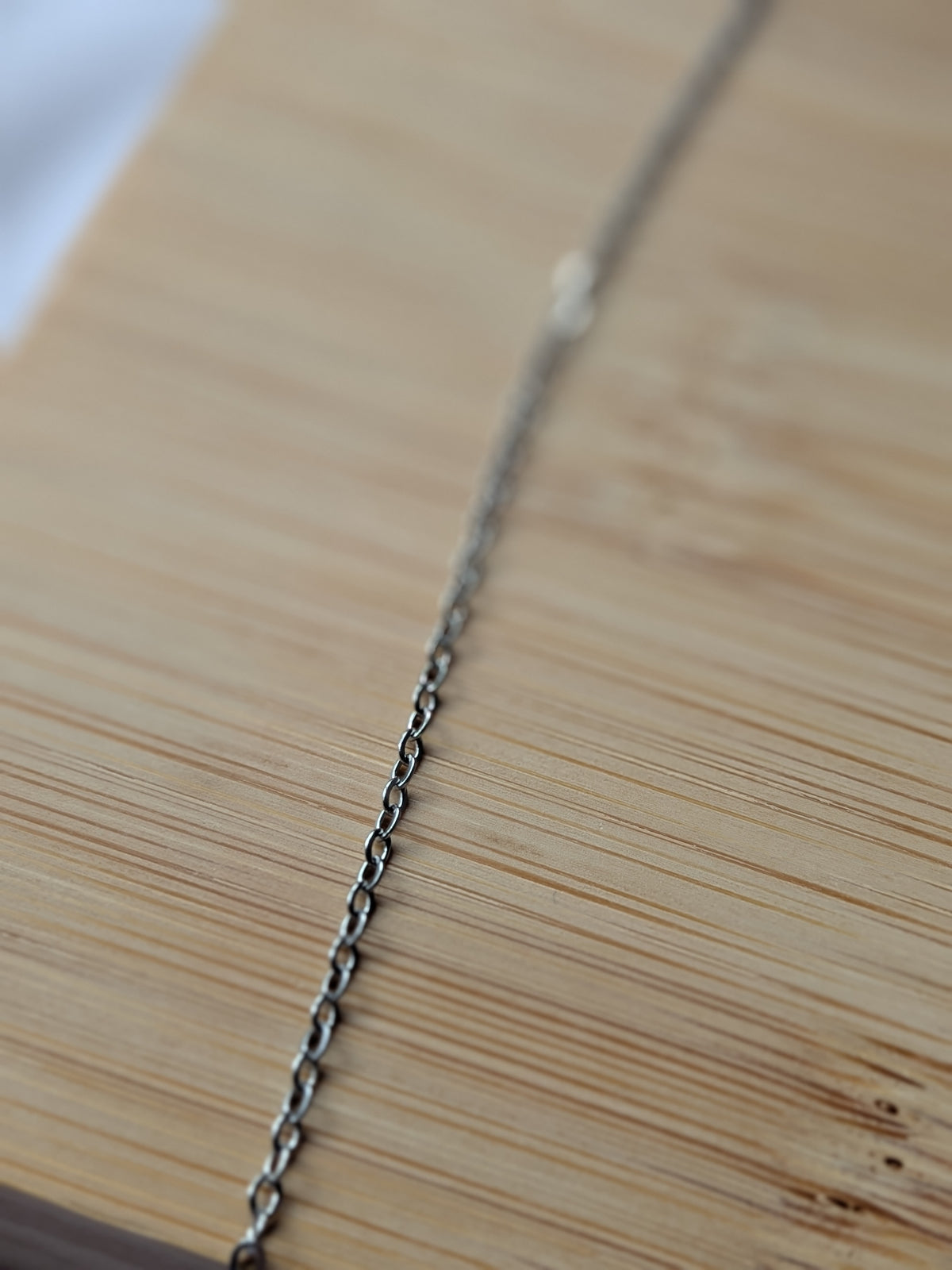 Collier Pendentif Trèfle à Double Face – Élégance