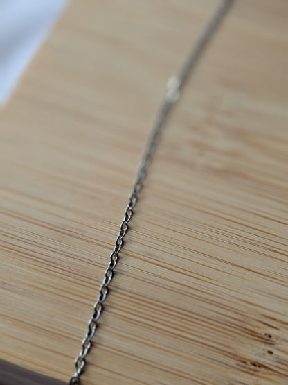 Collier Pendentif Trèfle à Double Face – Élégance