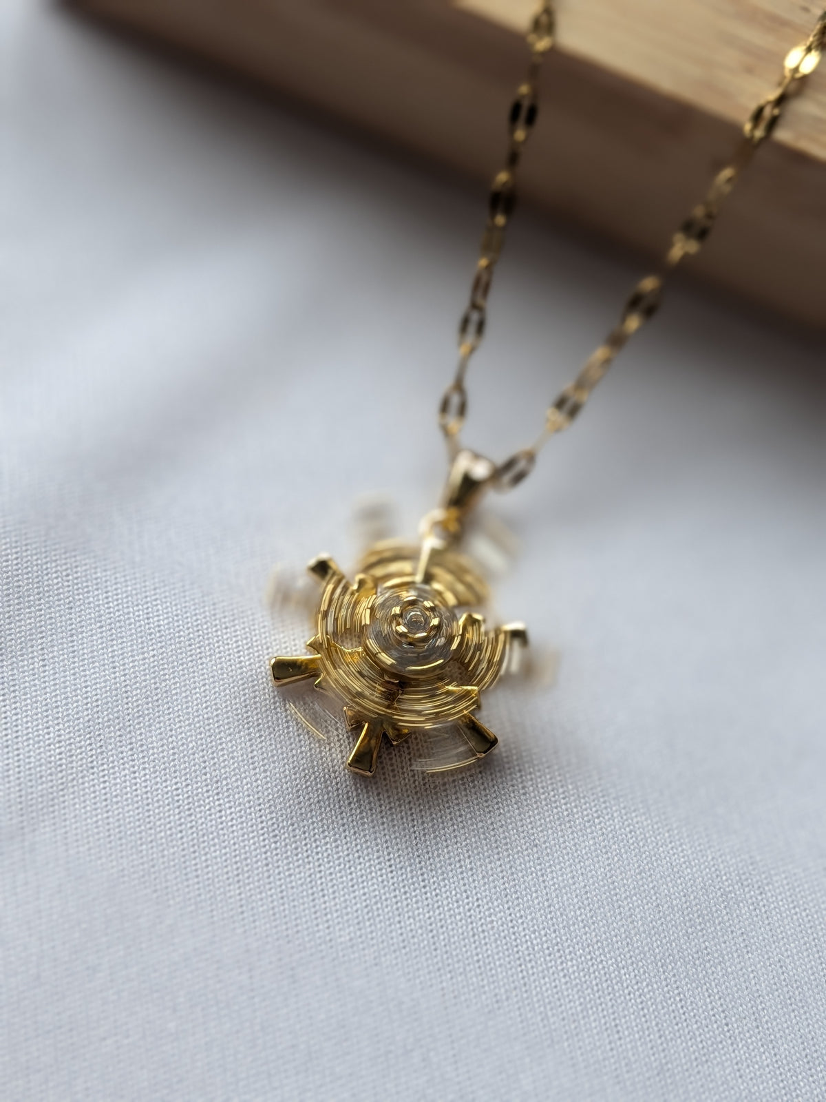 Collier Tournant flocon — Doré & Strass