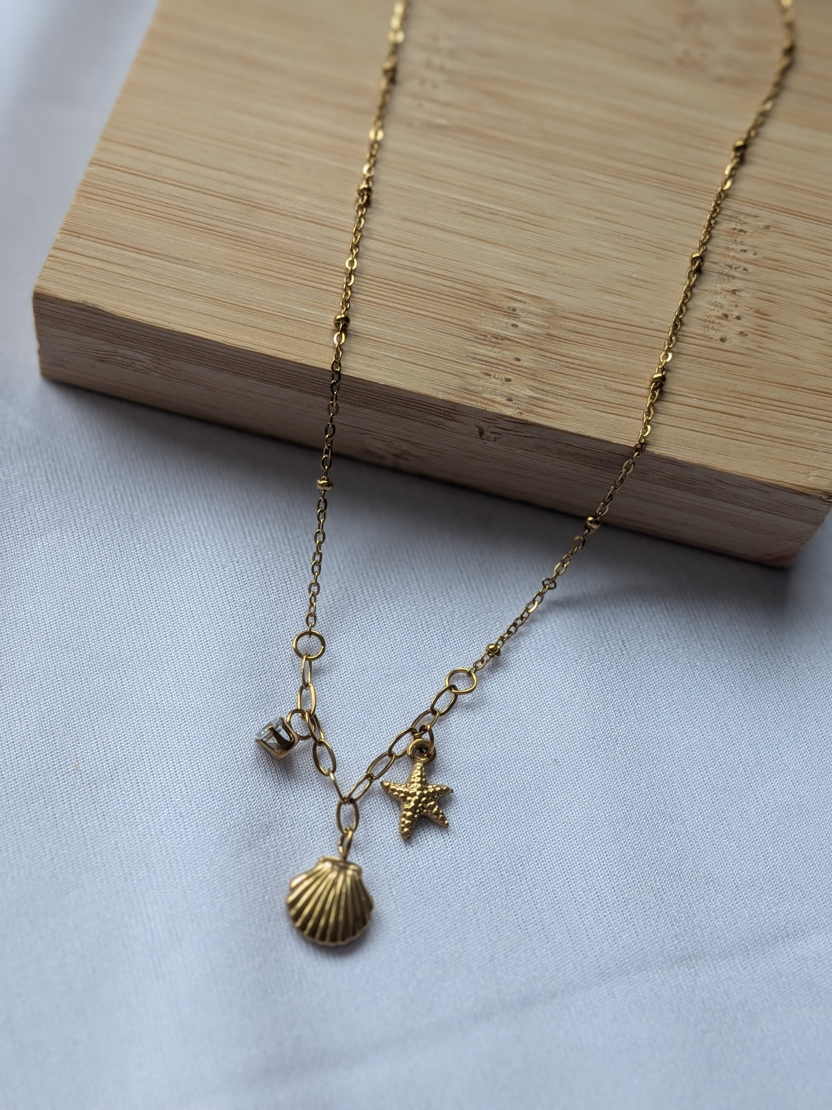 Collier coquillage dorée - acier inoxydable
